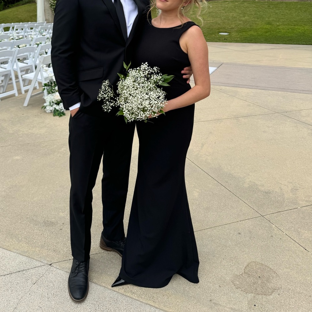 Lulus classic black dress